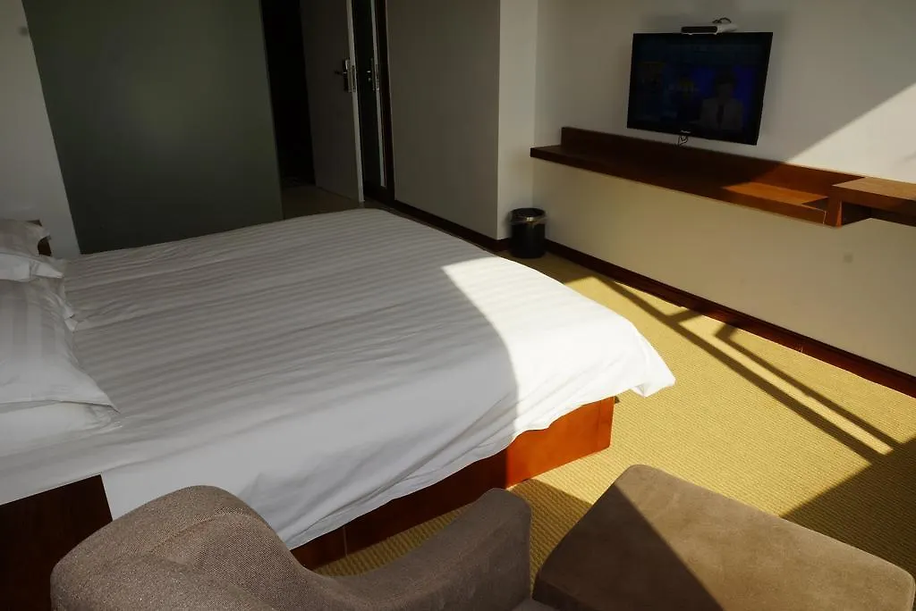 ***  Suzhou Chunting Holiday Inn Hotel الصين