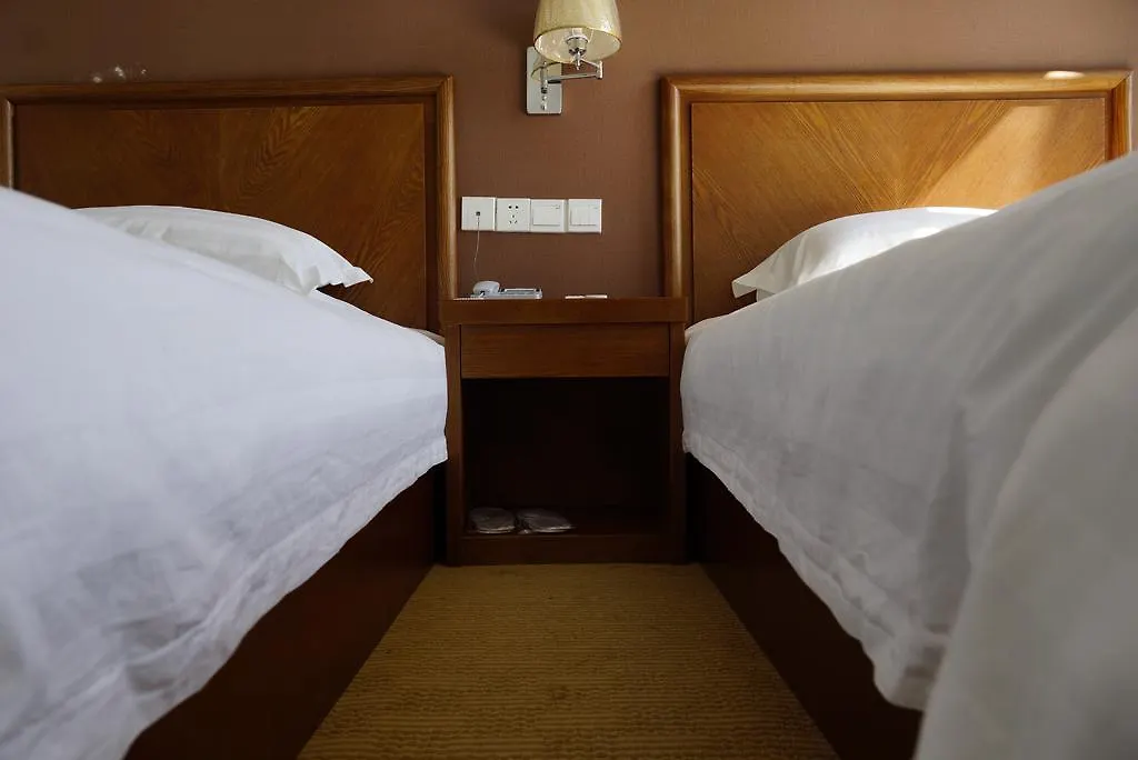 Suzhou Chunting Holiday Inn Hotel 3*, سوجو